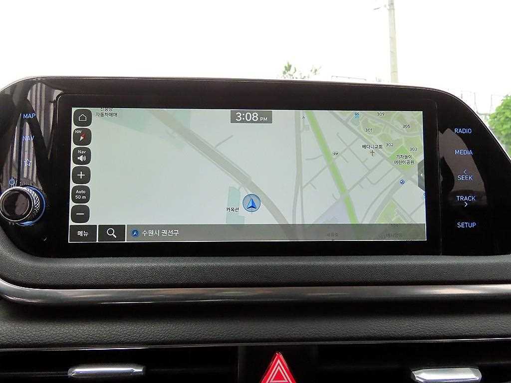 Hyundai Sonata — photo 14