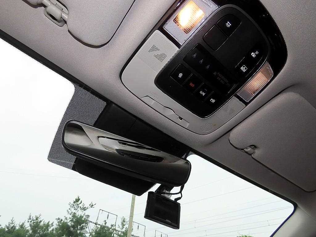 Hyundai Sonata — photo 16