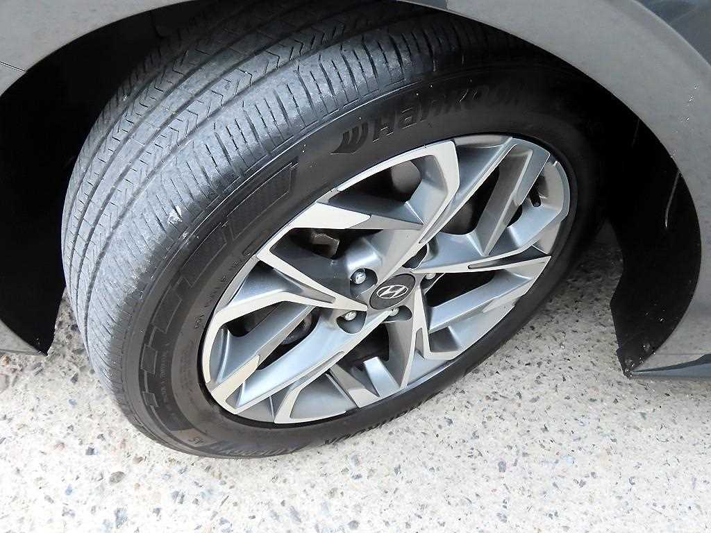 Hyundai Sonata — photo 20