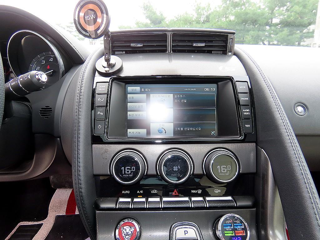 Jaguar F-TYPE — photo 11