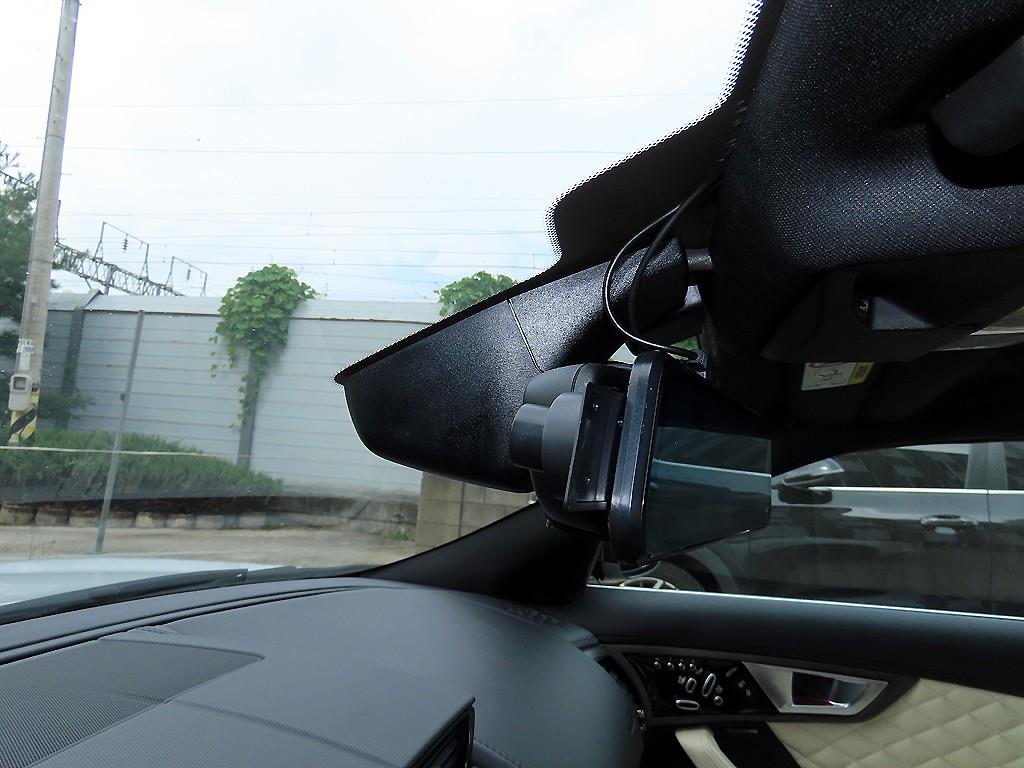 Jaguar F-TYPE — photo 15