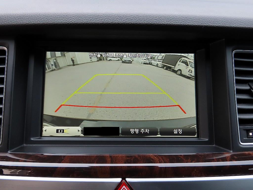 Hyundai Genesis — photo 15