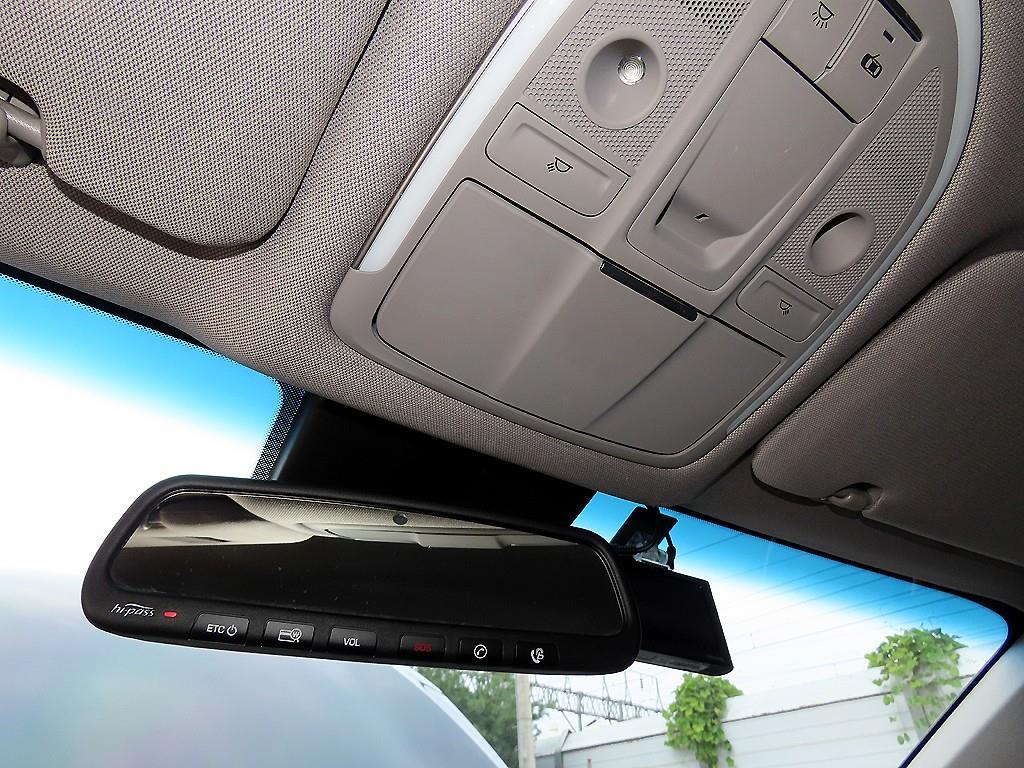 Hyundai Genesis — photo 16