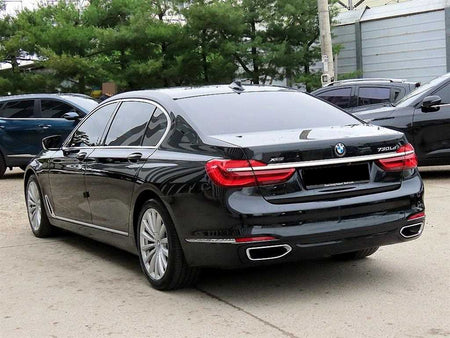 BMW 7-Series — photo 03