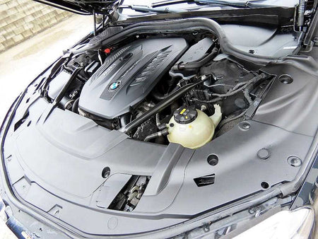 BMW 7-Series — photo 19