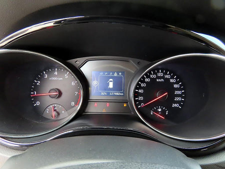 Kia Carnival — photo 09