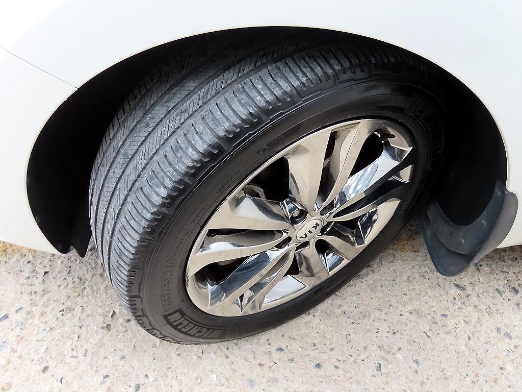 Kia Carnival — photo 20