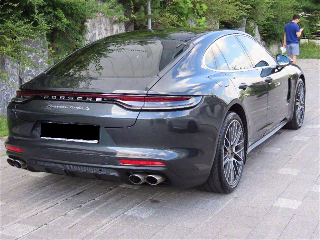 Porsche Panamera — photo 03