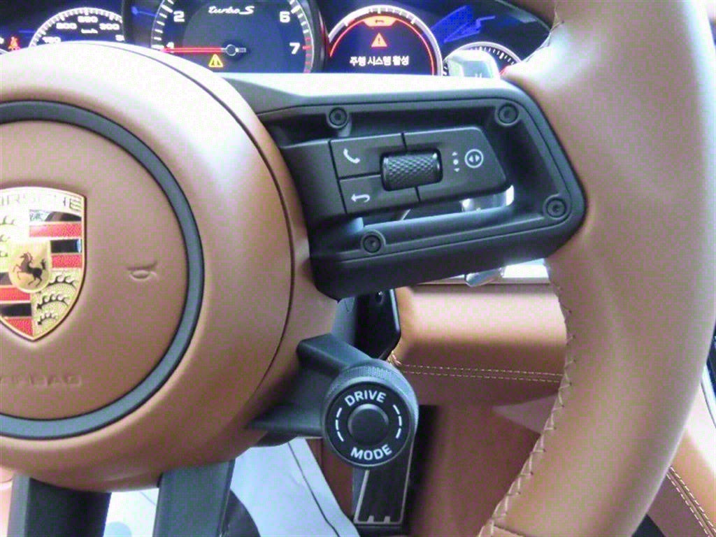 Porsche Panamera — photo 11