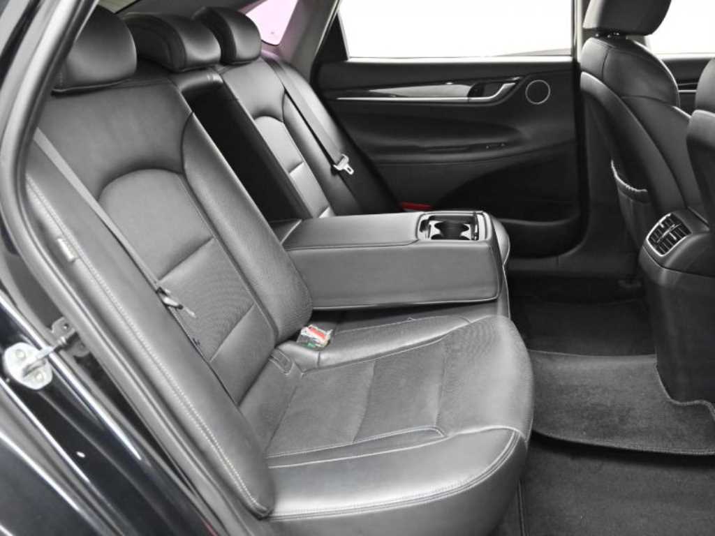 Hyundai Grandeur — photo 12