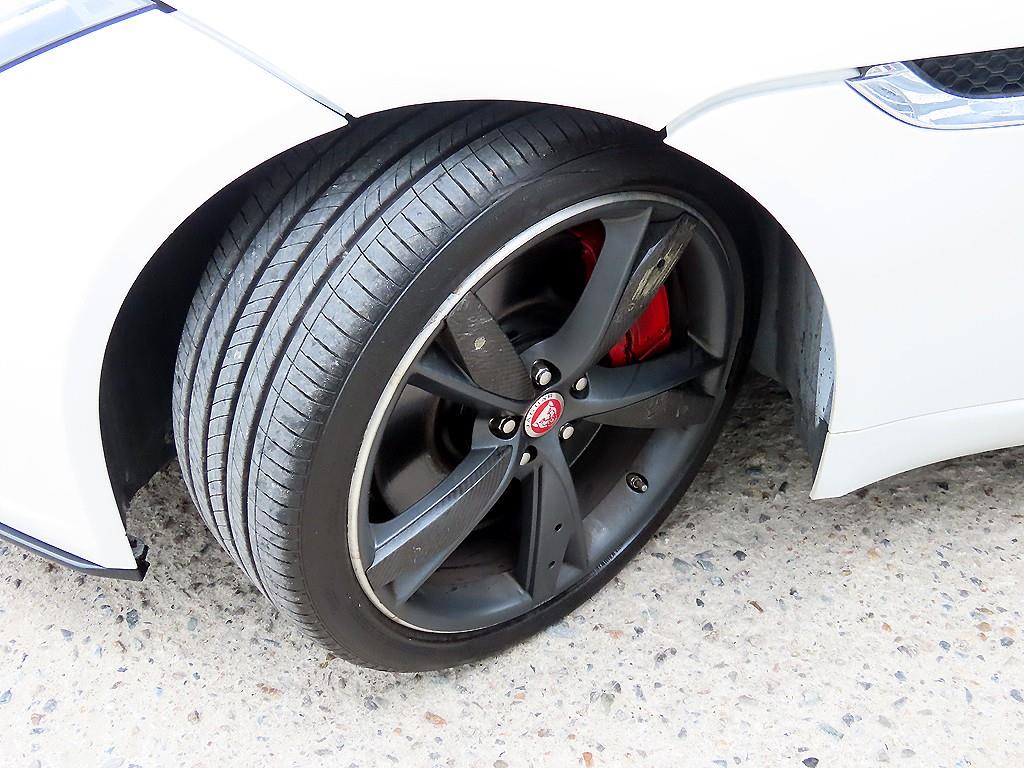 Jaguar F-TYPE — photo 18