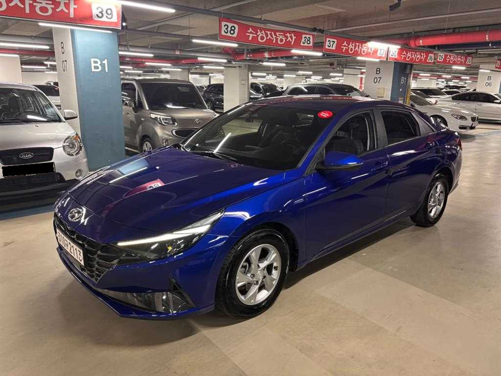 Hyundai Avante — photo 03