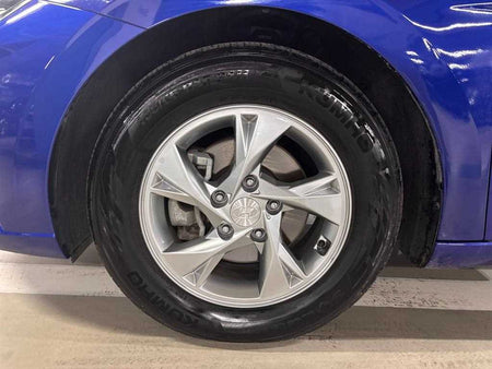 Hyundai Avante — photo 04