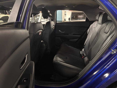 Hyundai Avante — photo 16