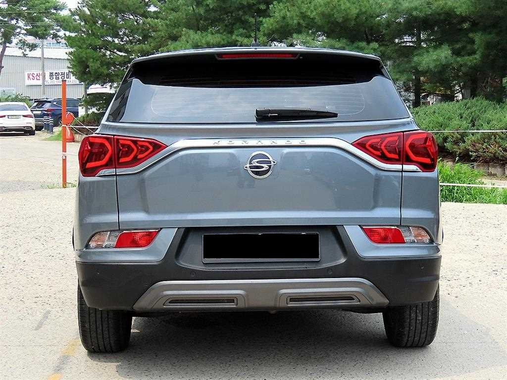 KGM KORANDO — photo 04