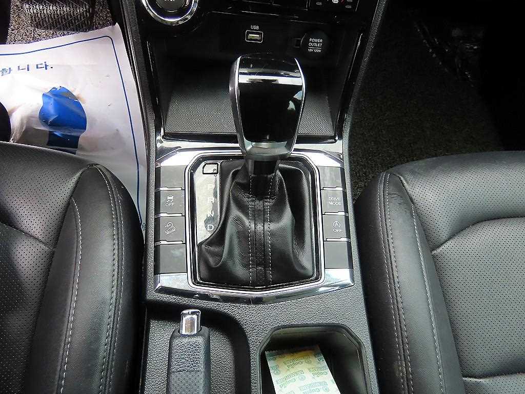 KGM KORANDO — photo 10