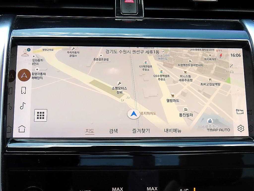 Land Rover Discovery Sport — photo 13
