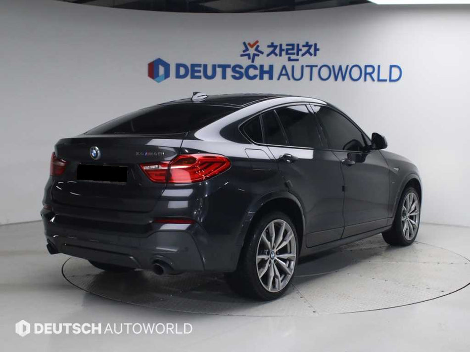 BMW X4 — photo 02