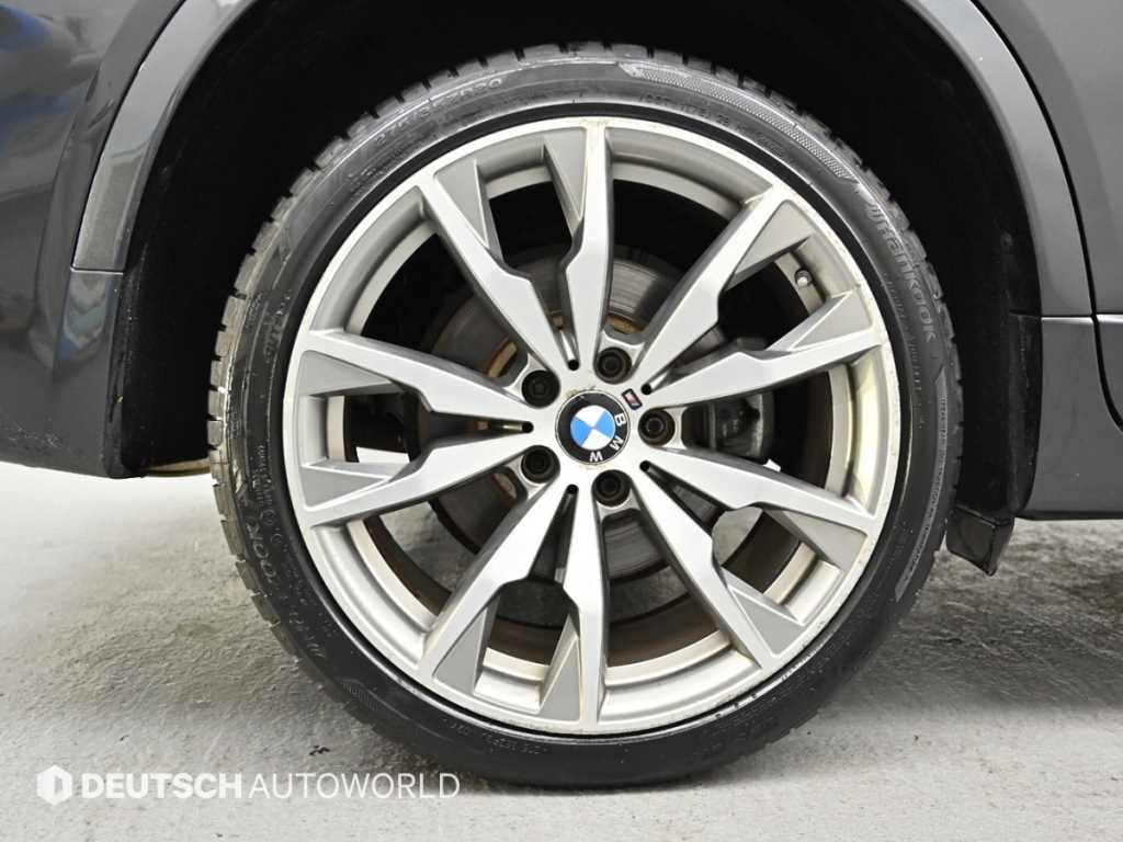 BMW X4 — photo 05
