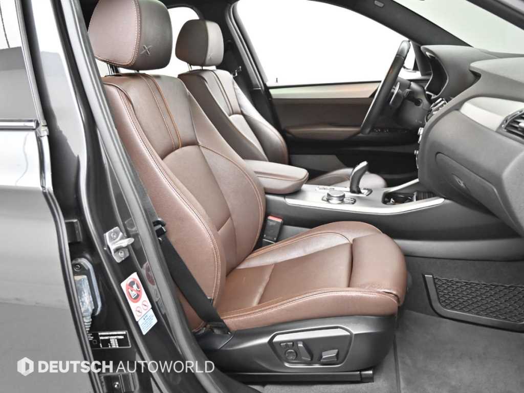 BMW X4 — photo 10