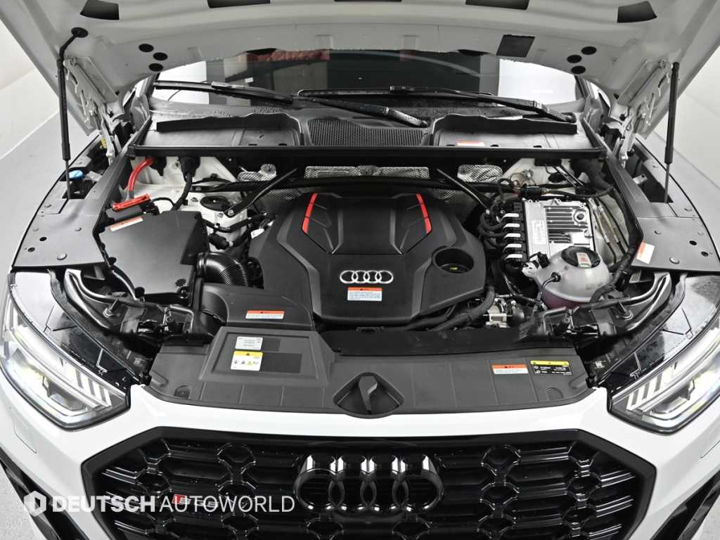 Audi SQ5 — photo 06