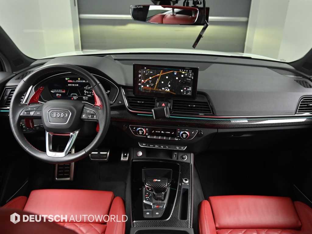 Audi SQ5 — photo 07