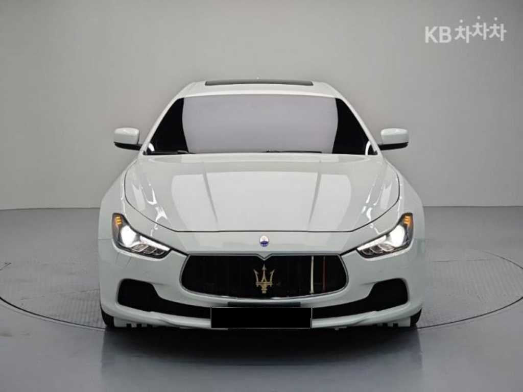 Maserati Ghibli — photo 01