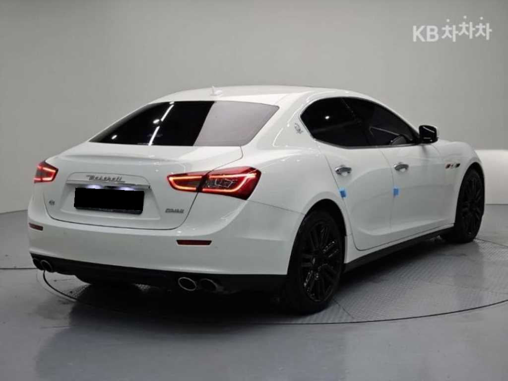 Maserati Ghibli — photo 04