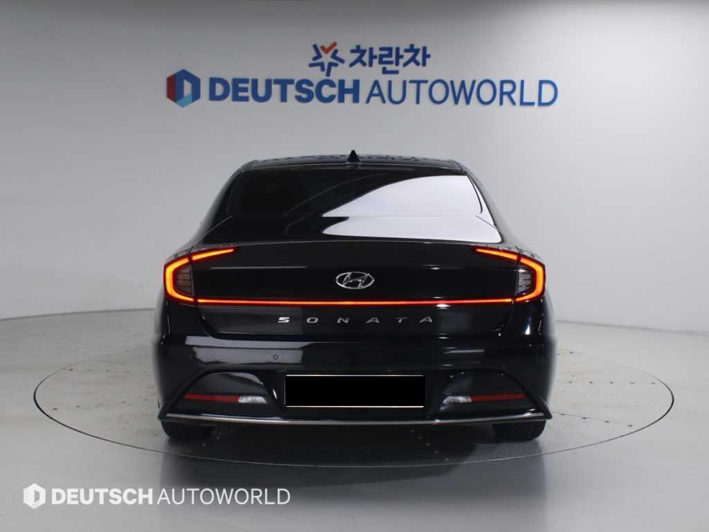 Hyundai Sonata — photo 04