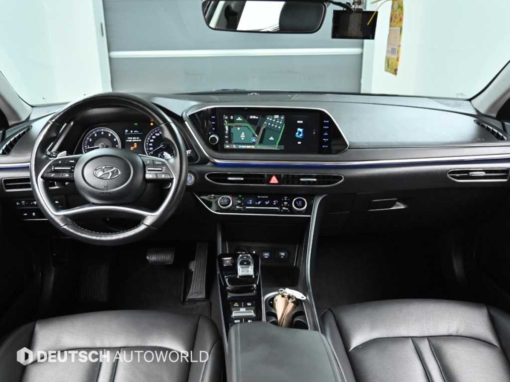 Hyundai Sonata — photo 07