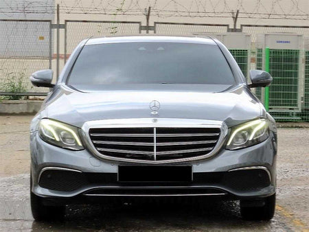Mercedes-Benz E-Class — photo 01