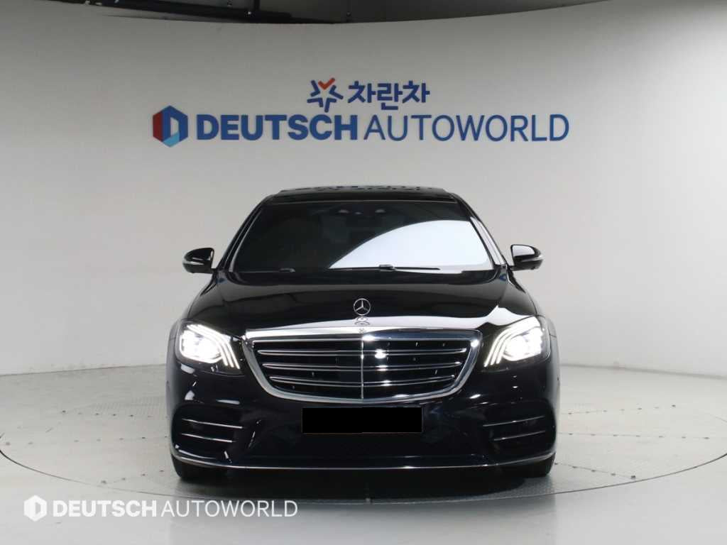 Mercedes-Benz S-Class — photo 04