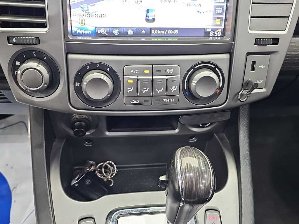 KGM KORANDO — photo 10