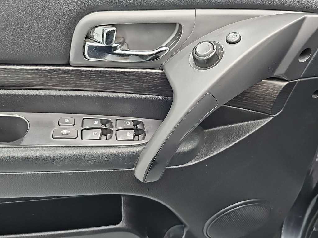 KGM KORANDO — photo 17