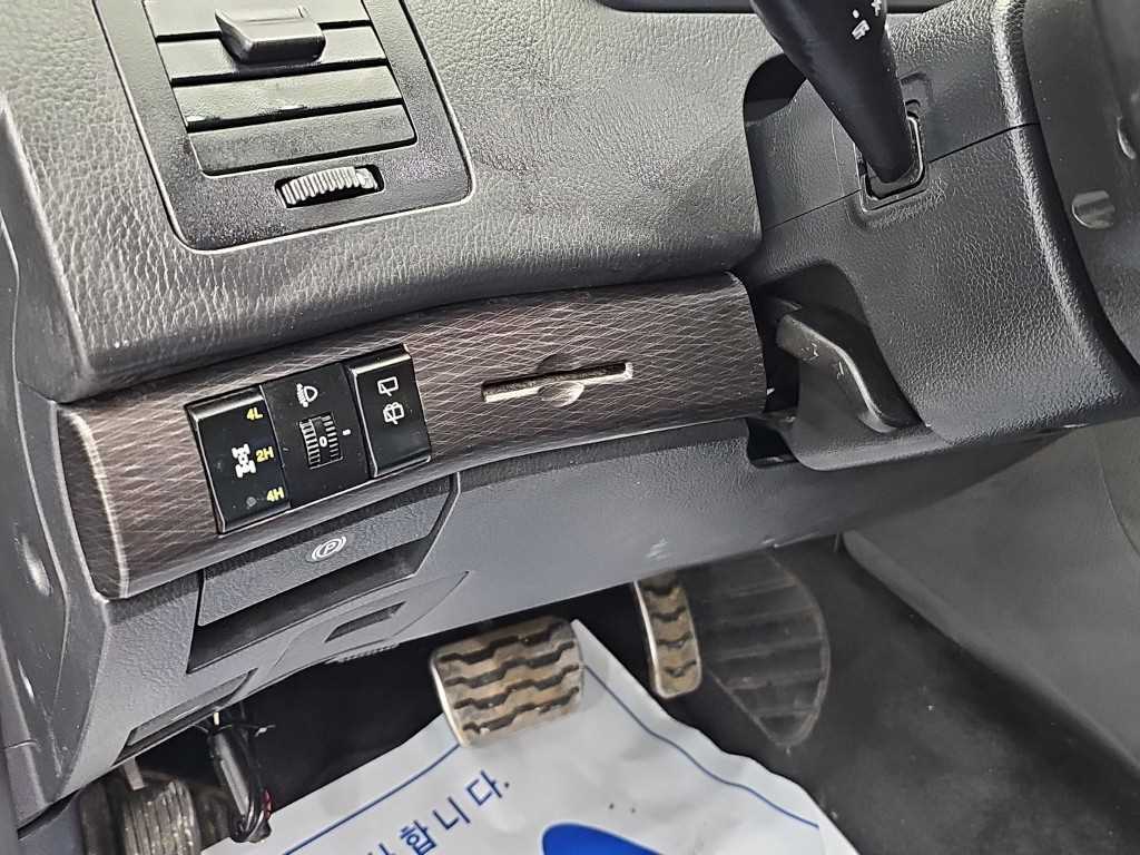 KGM KORANDO — photo 18