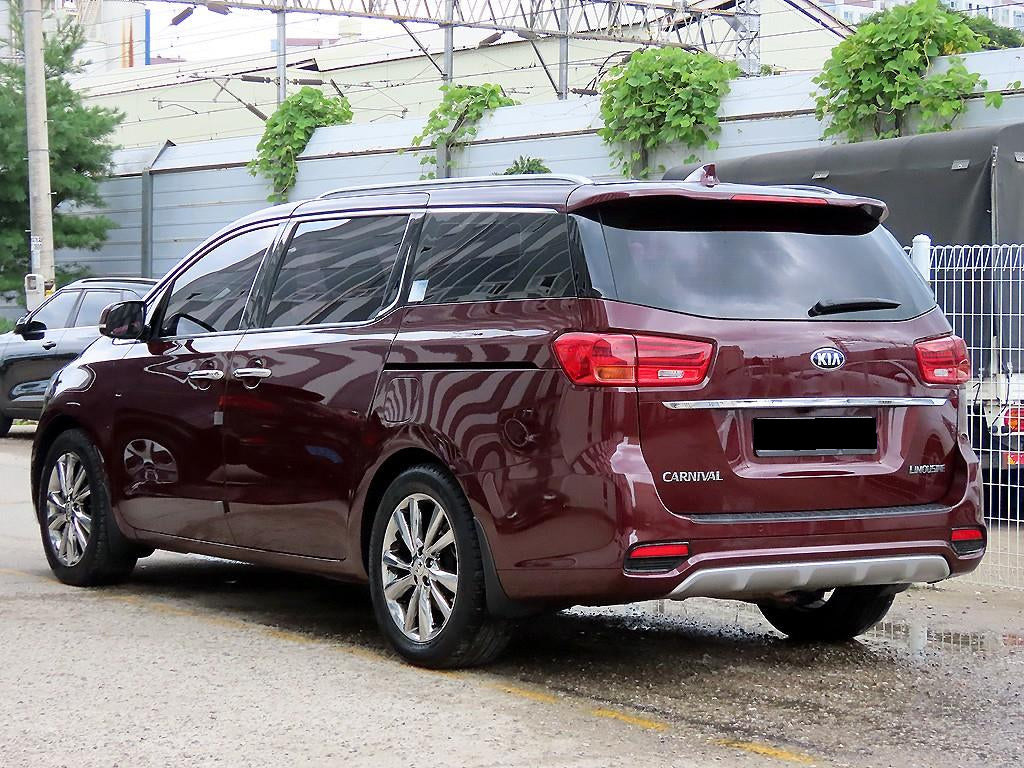 Kia Carnival — photo 03