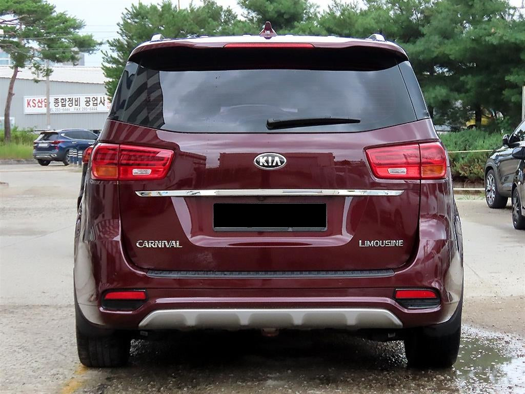 Kia Carnival — photo 04