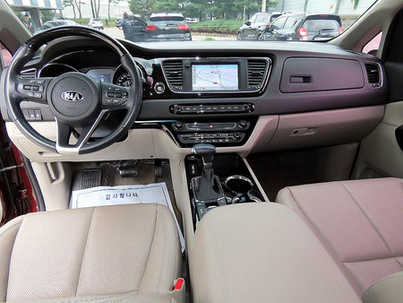 Kia Carnival — photo 07