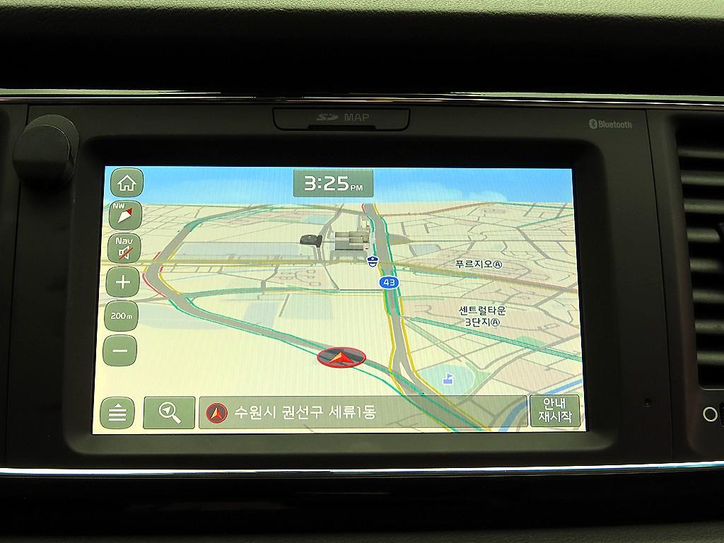 Kia Carnival — photo 13