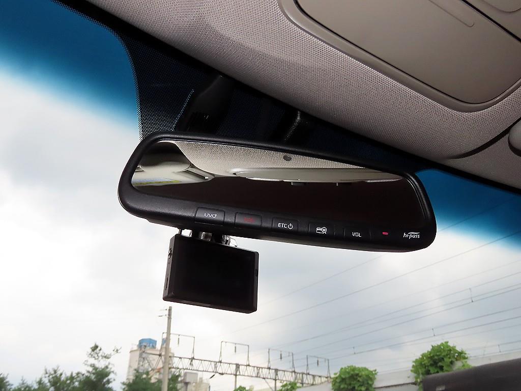 Kia Carnival — photo 16