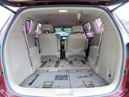 Kia Carnival — photo 17