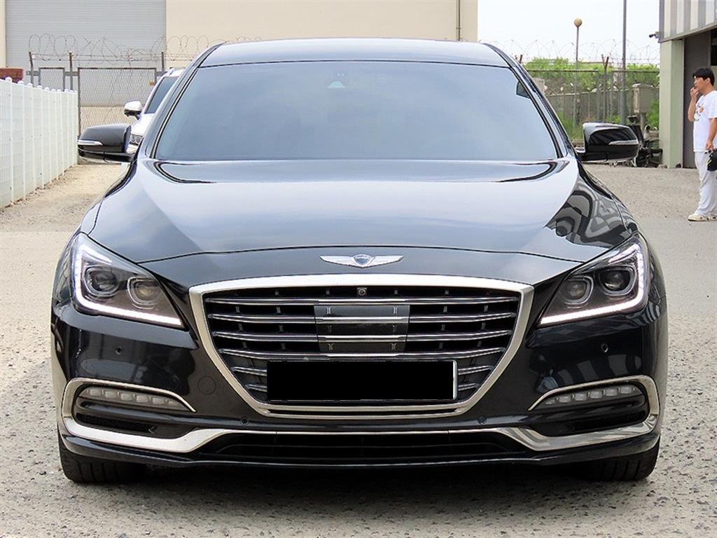 Genesis G80 — photo 01