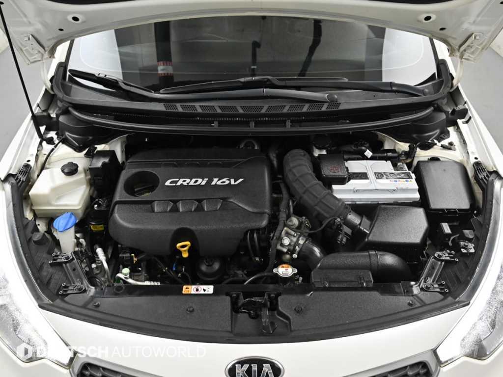 Kia K3 — photo 06