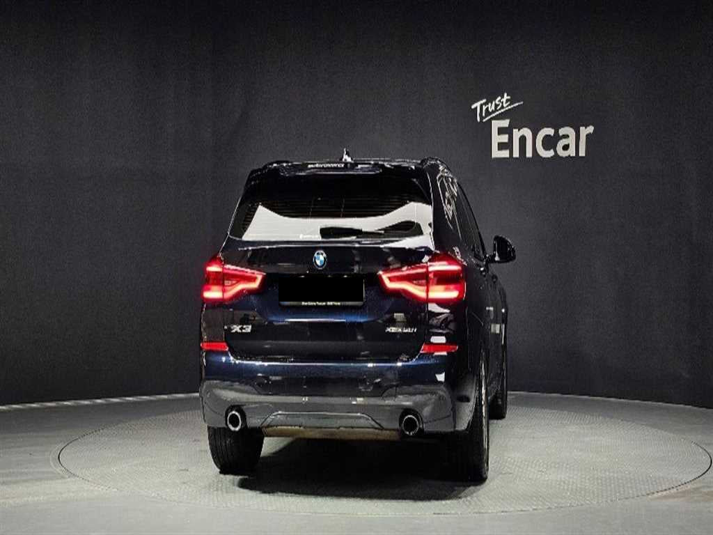 BMW X3 — photo 04