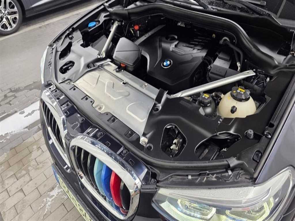 BMW X3 — photo 05