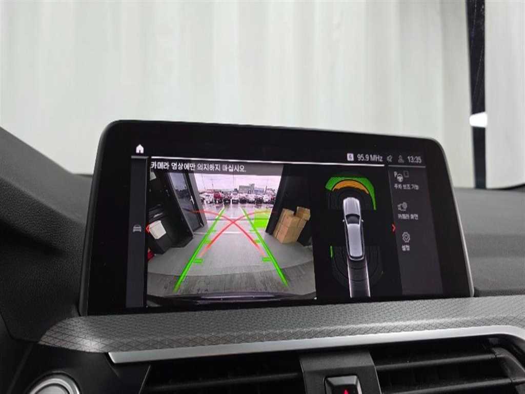 BMW X3 — photo 13