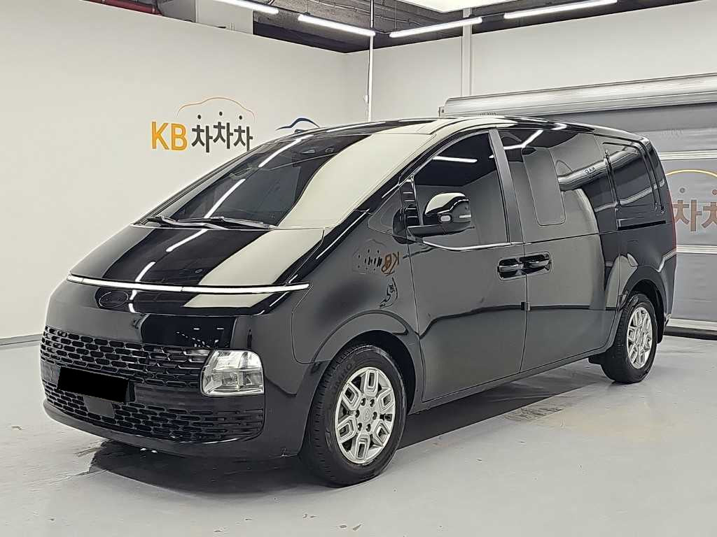 Hyundai Staria — photo 01