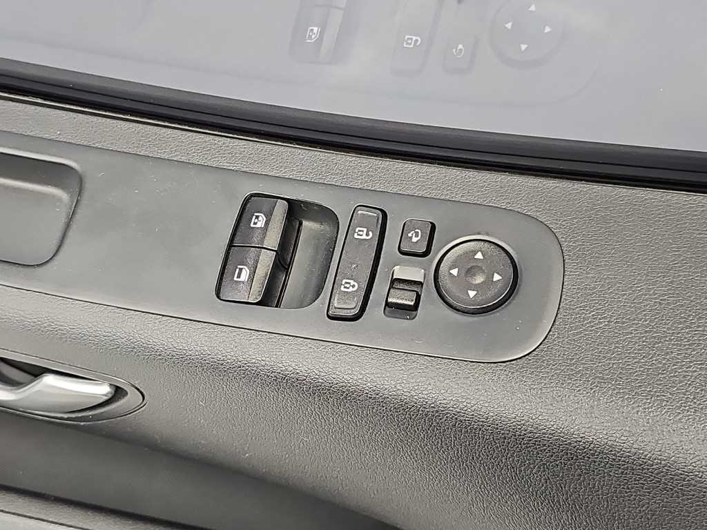 Hyundai Staria — photo 17