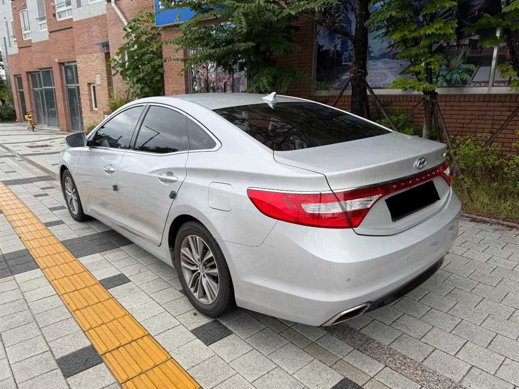 Hyundai Grandeur — photo 04