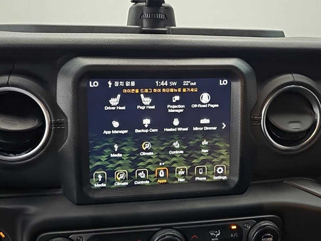 Jeep Wrangler — photo 15